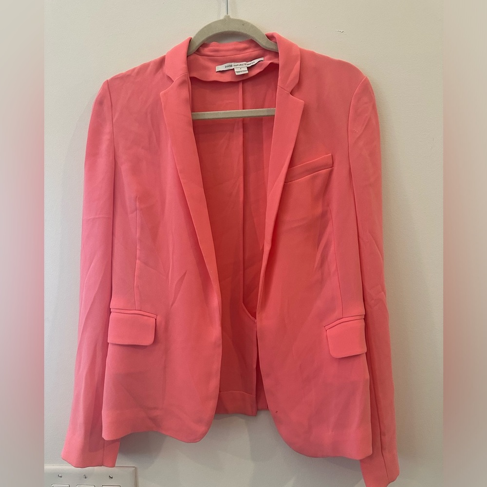 DIANE VON FURSTENBERG BLAZER SIZE 4